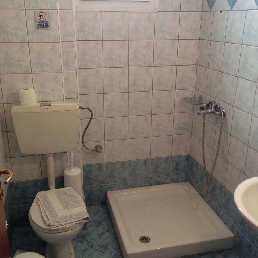 Hotel Akrogiali Korinos Ngoại thất bức ảnh