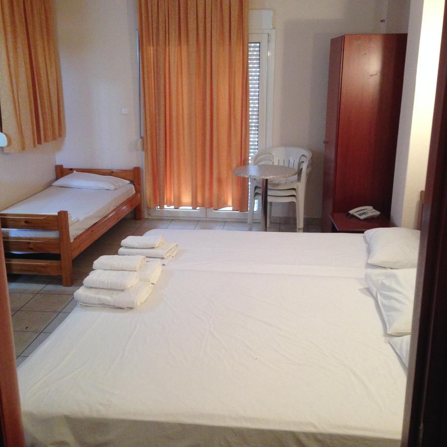 Hotel Akrogiali Korinos Ngoại thất bức ảnh