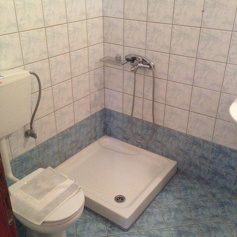 Hotel Akrogiali Korinos Ngoại thất bức ảnh