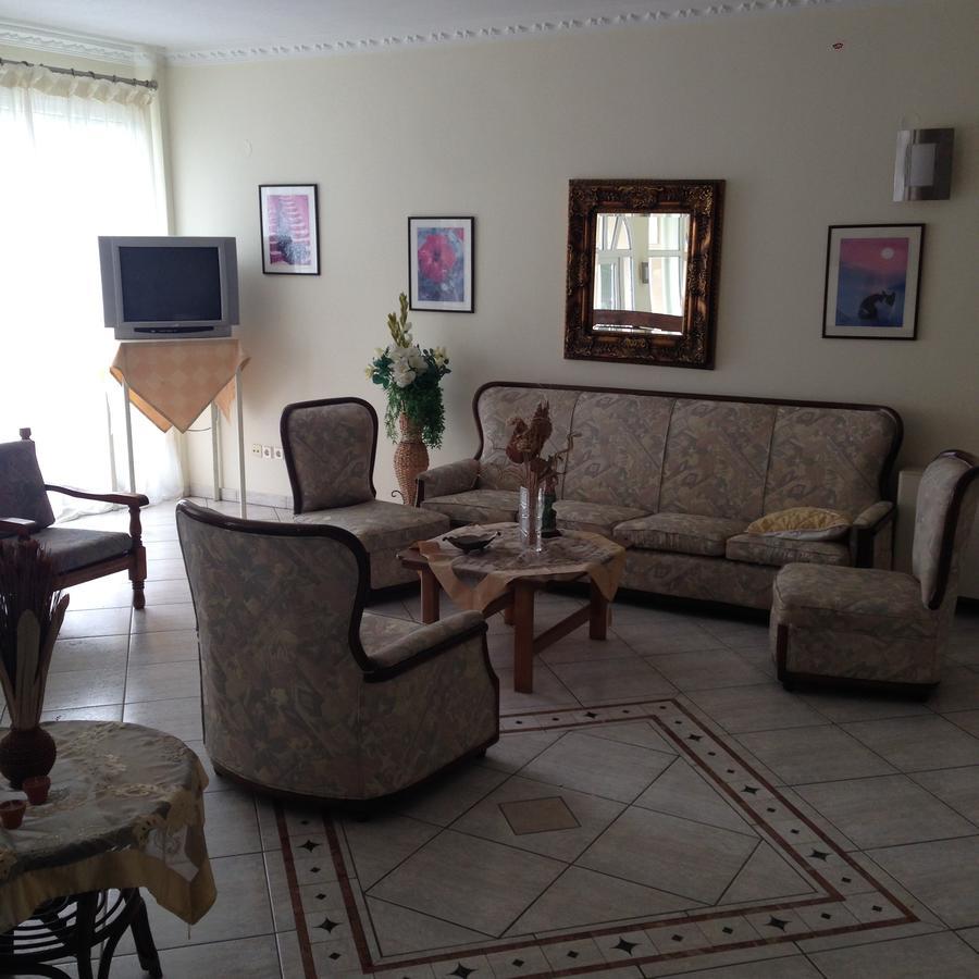 Hotel Akrogiali Korinos Ngoại thất bức ảnh