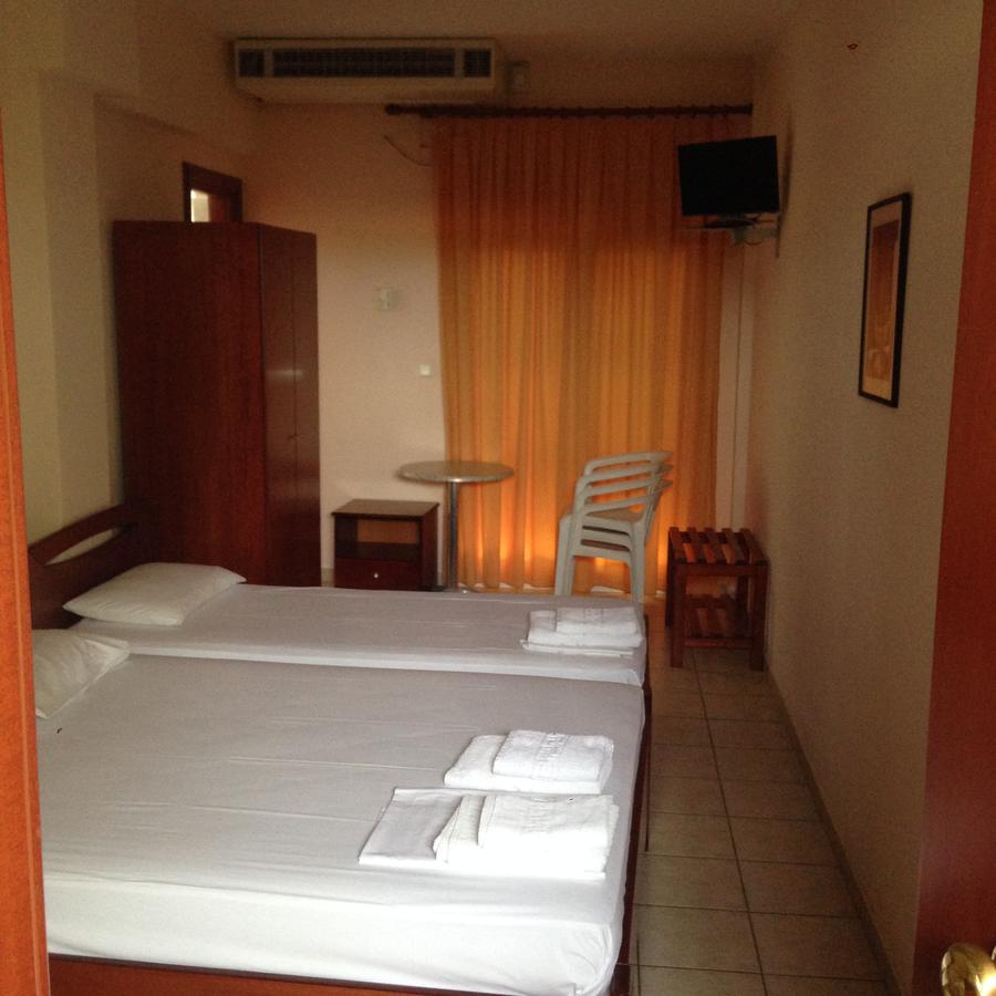 Hotel Akrogiali Korinos Ngoại thất bức ảnh