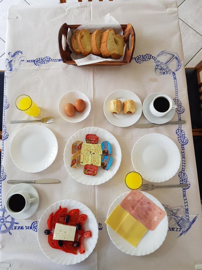 Hotel Akrogiali Korinos Ngoại thất bức ảnh