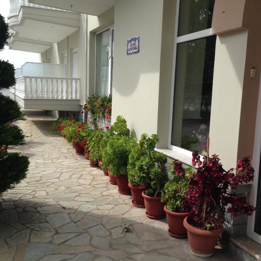 Hotel Akrogiali Korinos Ngoại thất bức ảnh